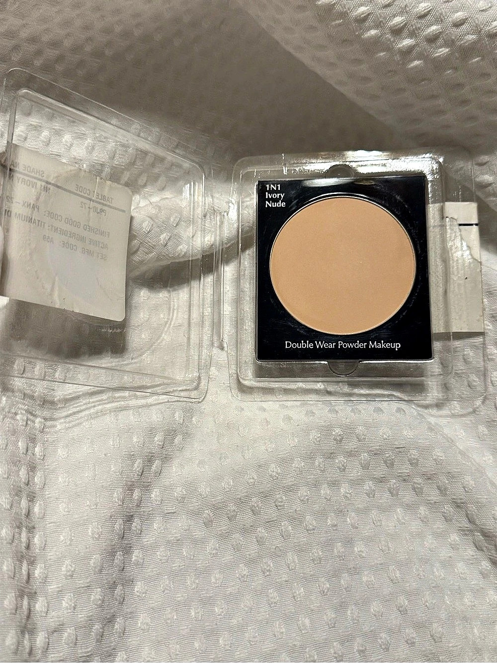 Estée Lauder Double Wear Foundation IVORY NUDE 1N1